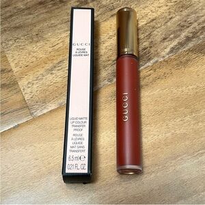 Gucci 505​ Janet ​Rust, Rouge à Lèvres Liquide Mat Lipstick NIB, transfer proof